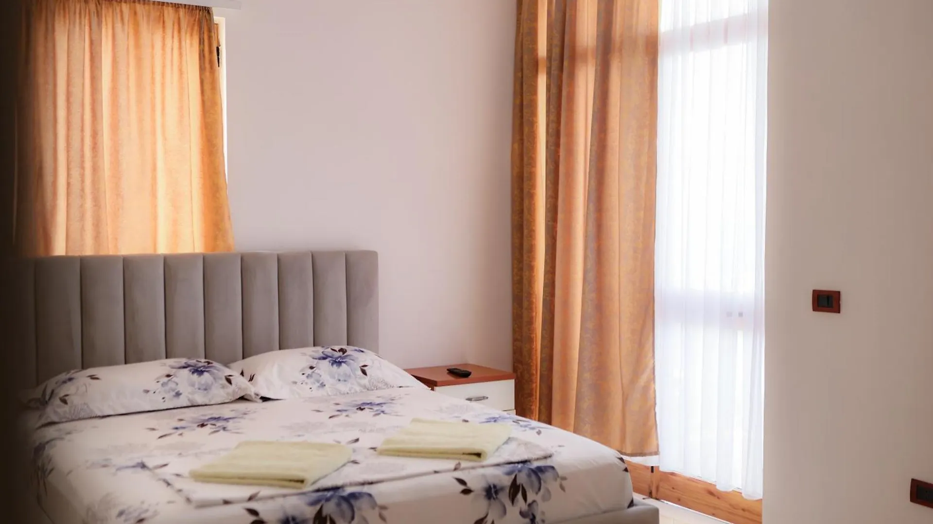 Eden Hotel Shëngjin